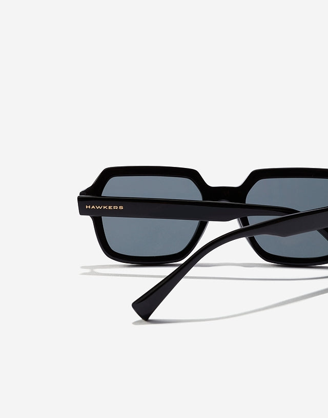 Black Dark Minimal