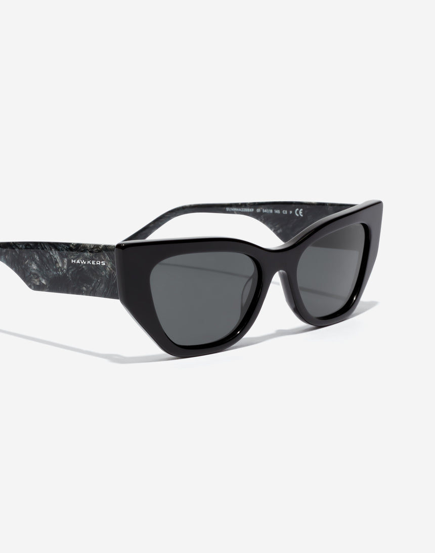 Manhattan - Polarized Granite Dark