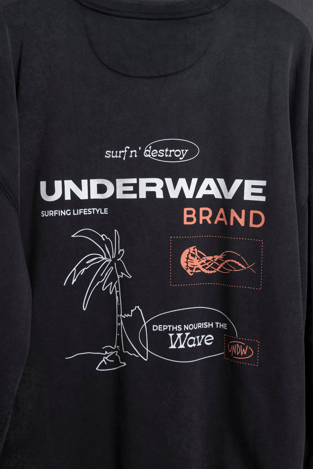 Crew Caleta Black Washed