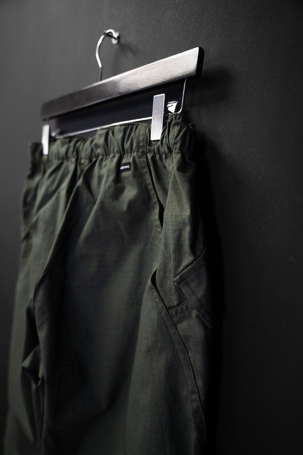 Pantalón Taiwan Verde Militar