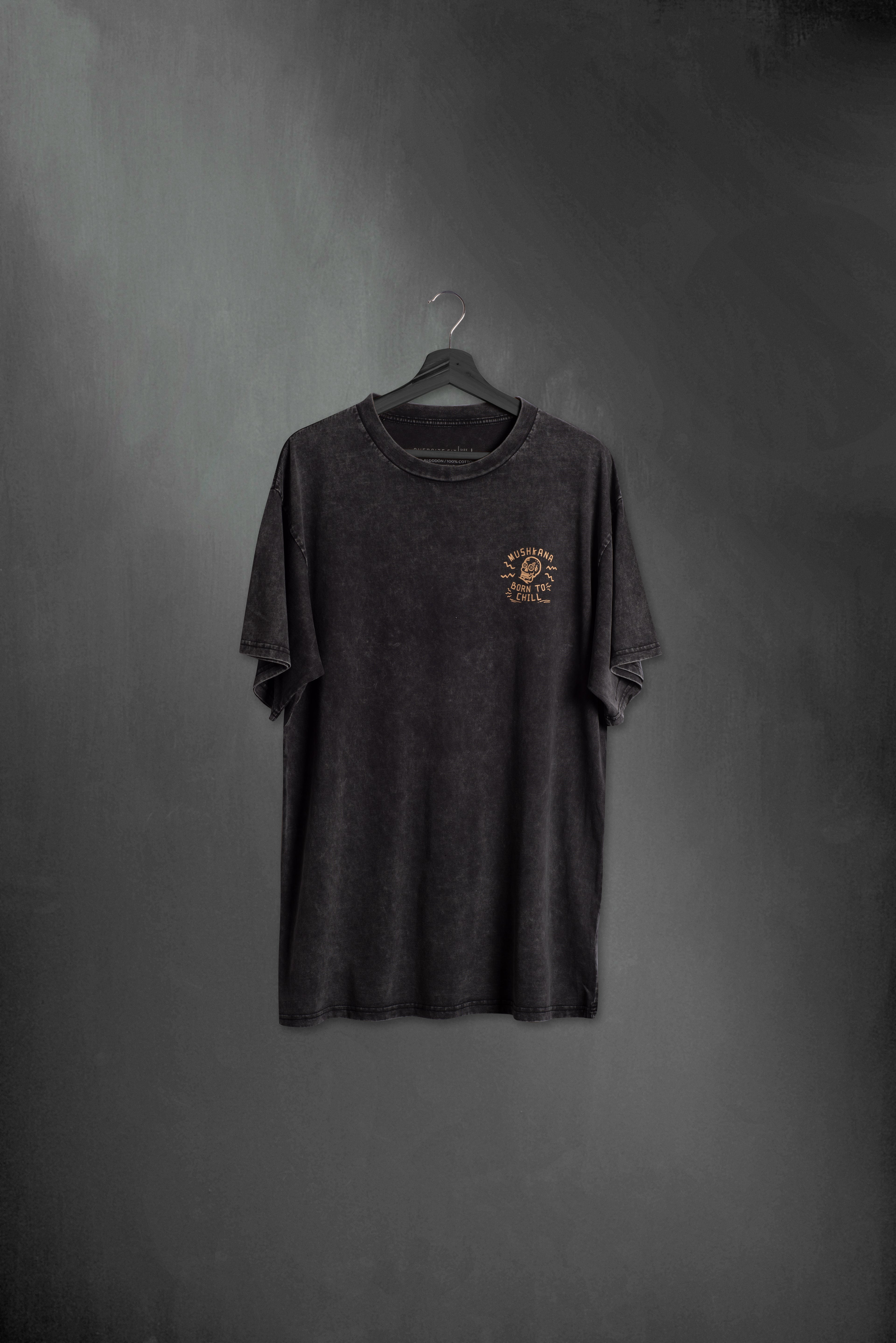 Remera Born2Chill Negra Lavada Oversized ss