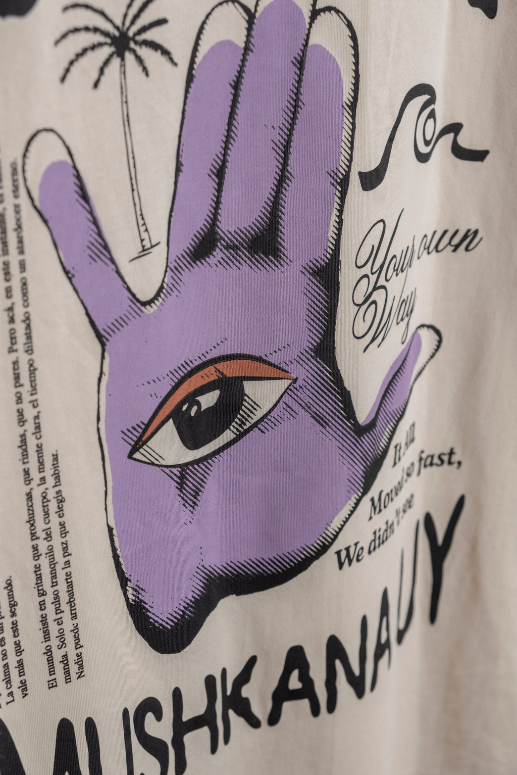Remera Over Vainilla Hand to chill ss