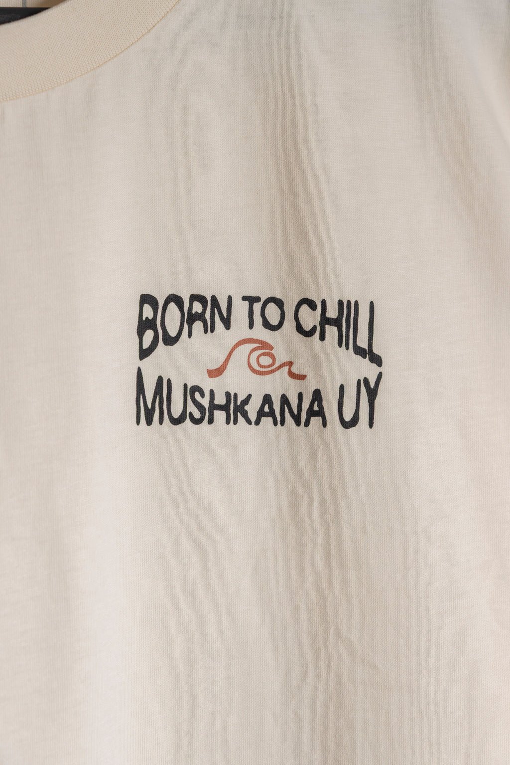 Remera Over Vainilla Hand to chill ss