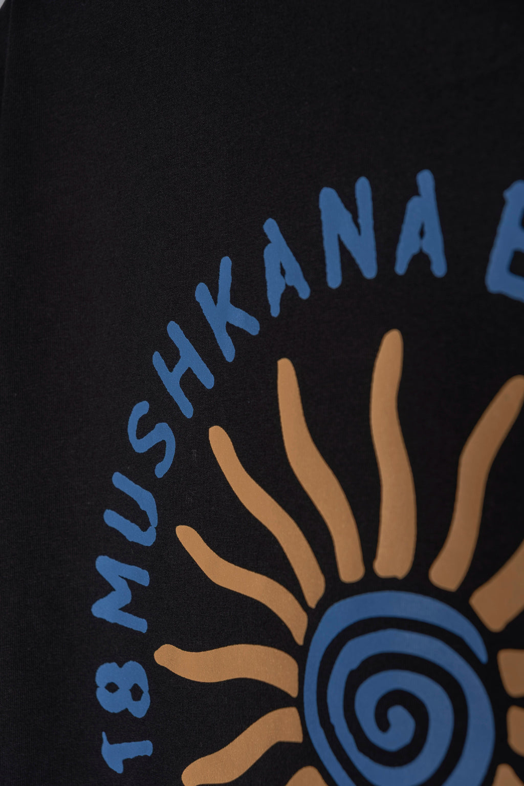 Remera Over Black Sunny Sun ss