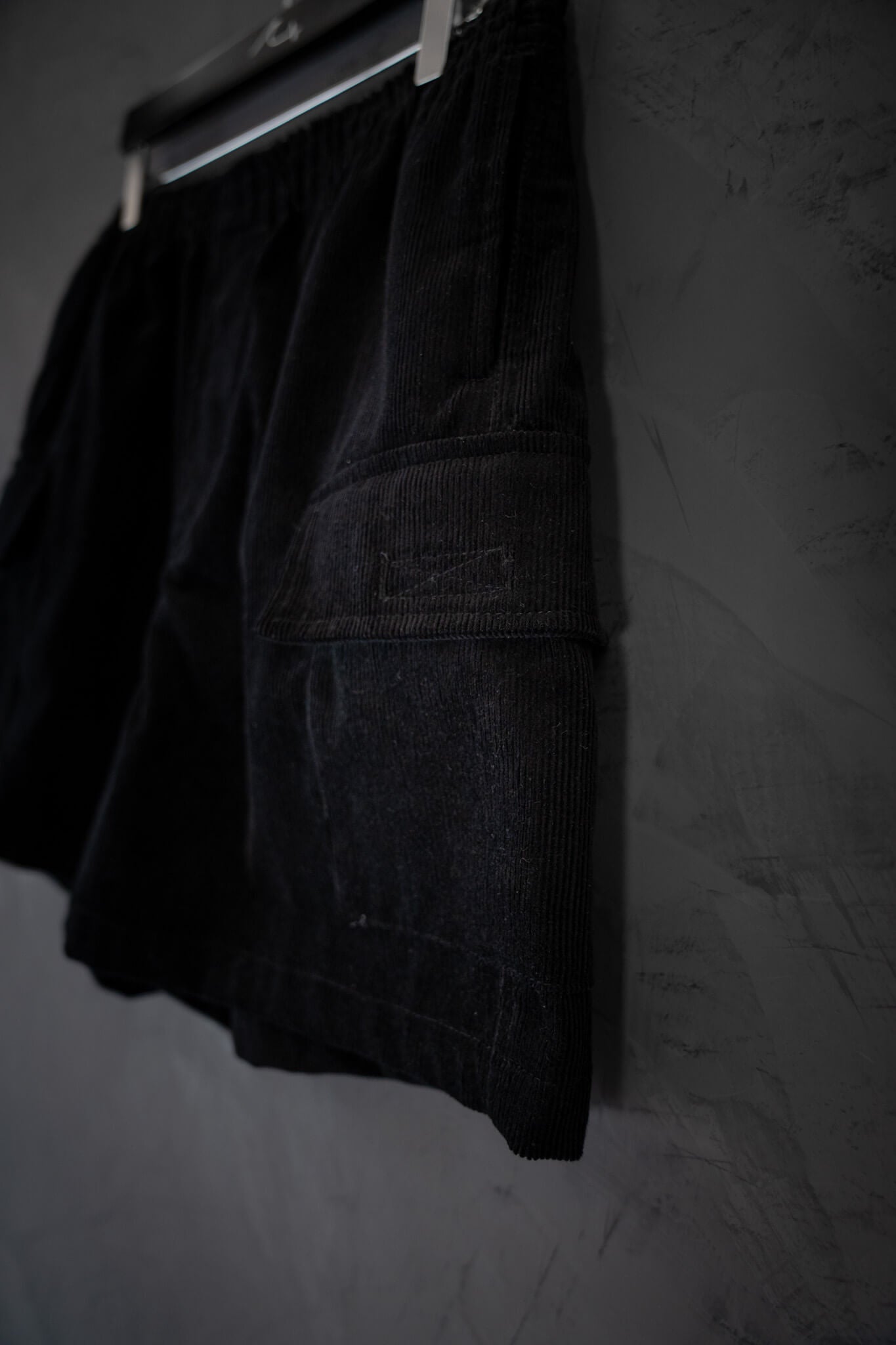Bermuda Corderoy Negra ss