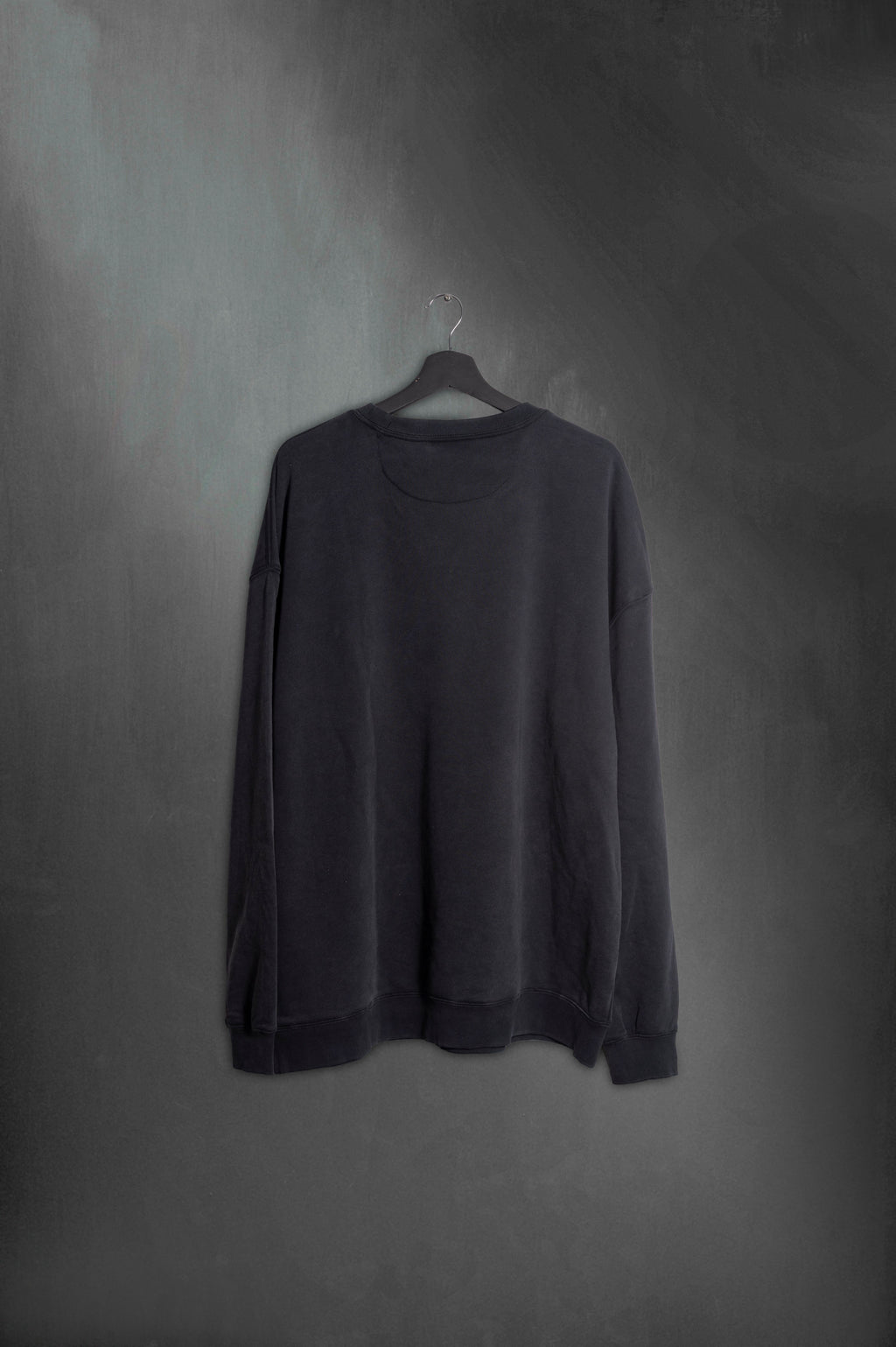Crew Black Washed Escudo Uruguay