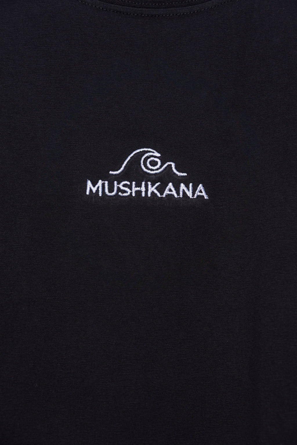 Remera Mushkana Minimal Black Solid Oversize aa