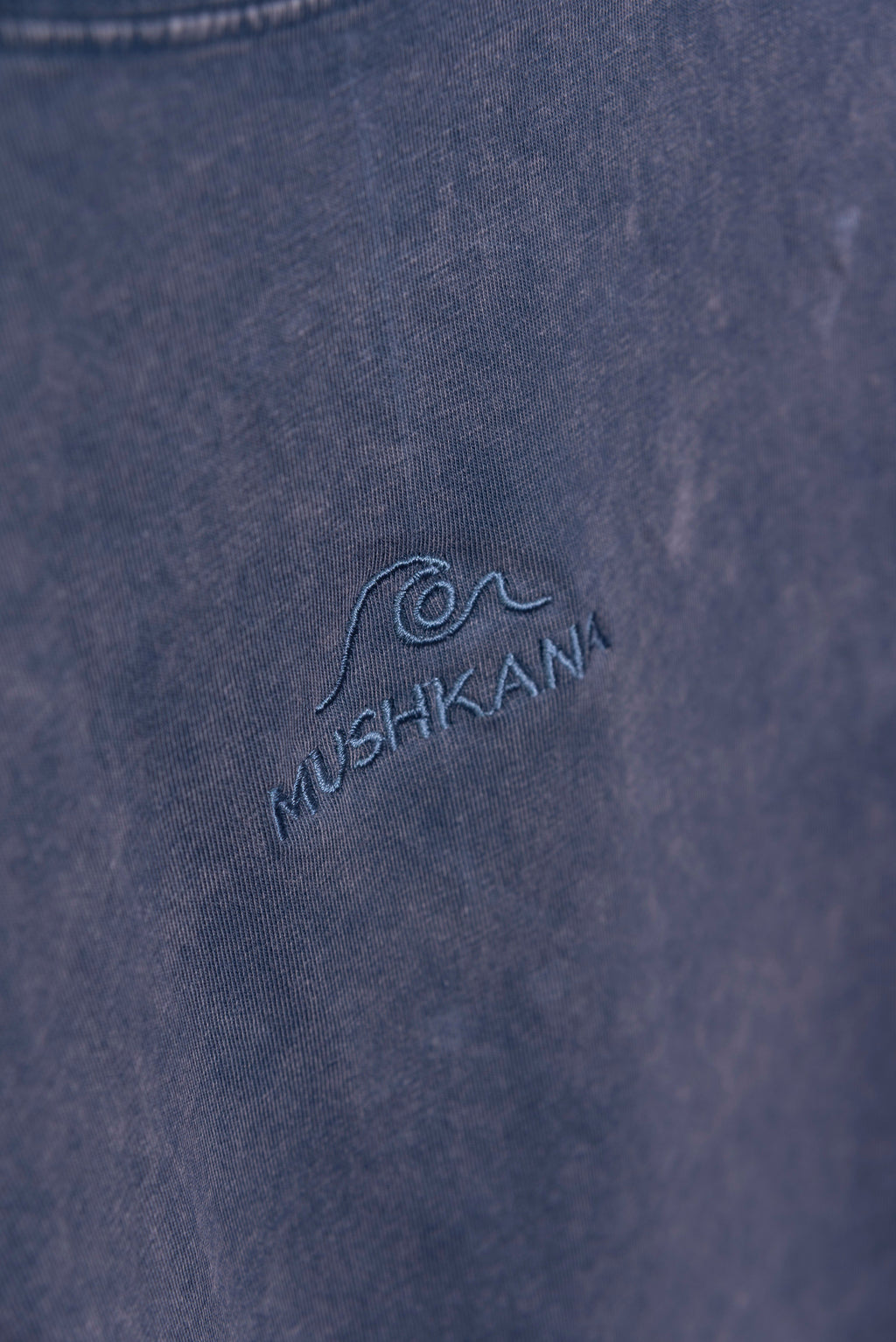 Remera Over Azul Washed Mushkana aa
