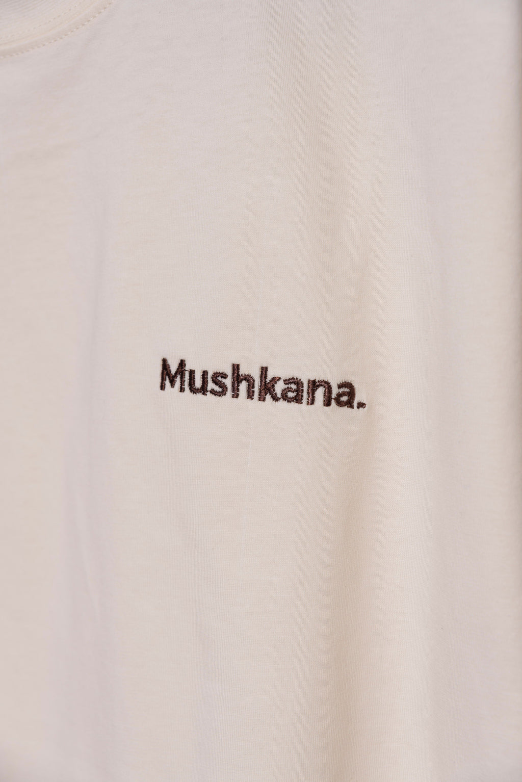 Remera Classic Fit Mushkana