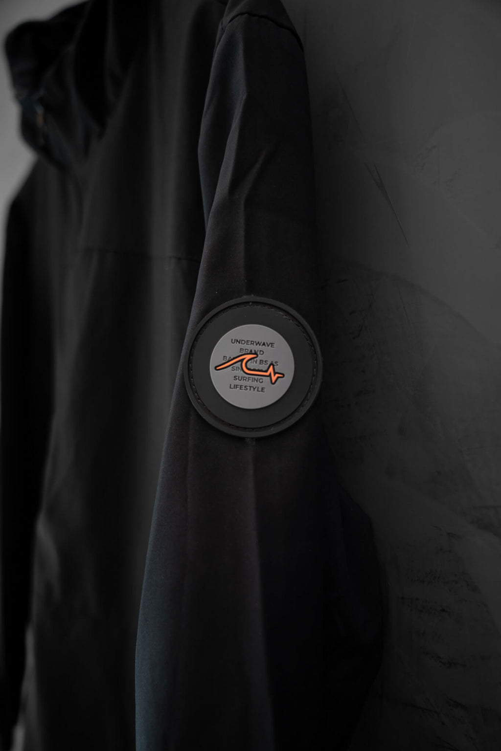 Campera Rompevientos Vind Black MM