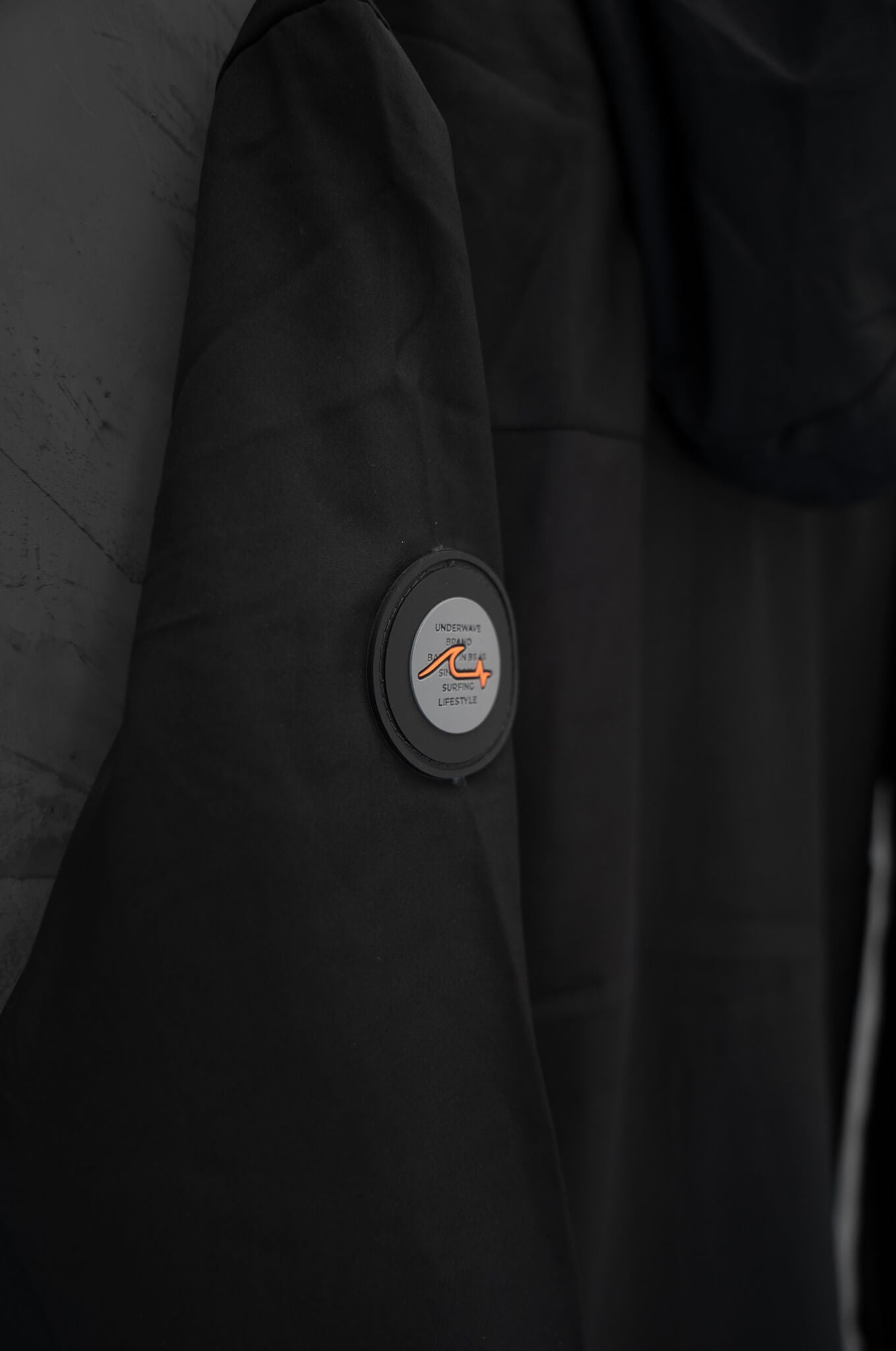 Campera Rompevientos Vind Black MM