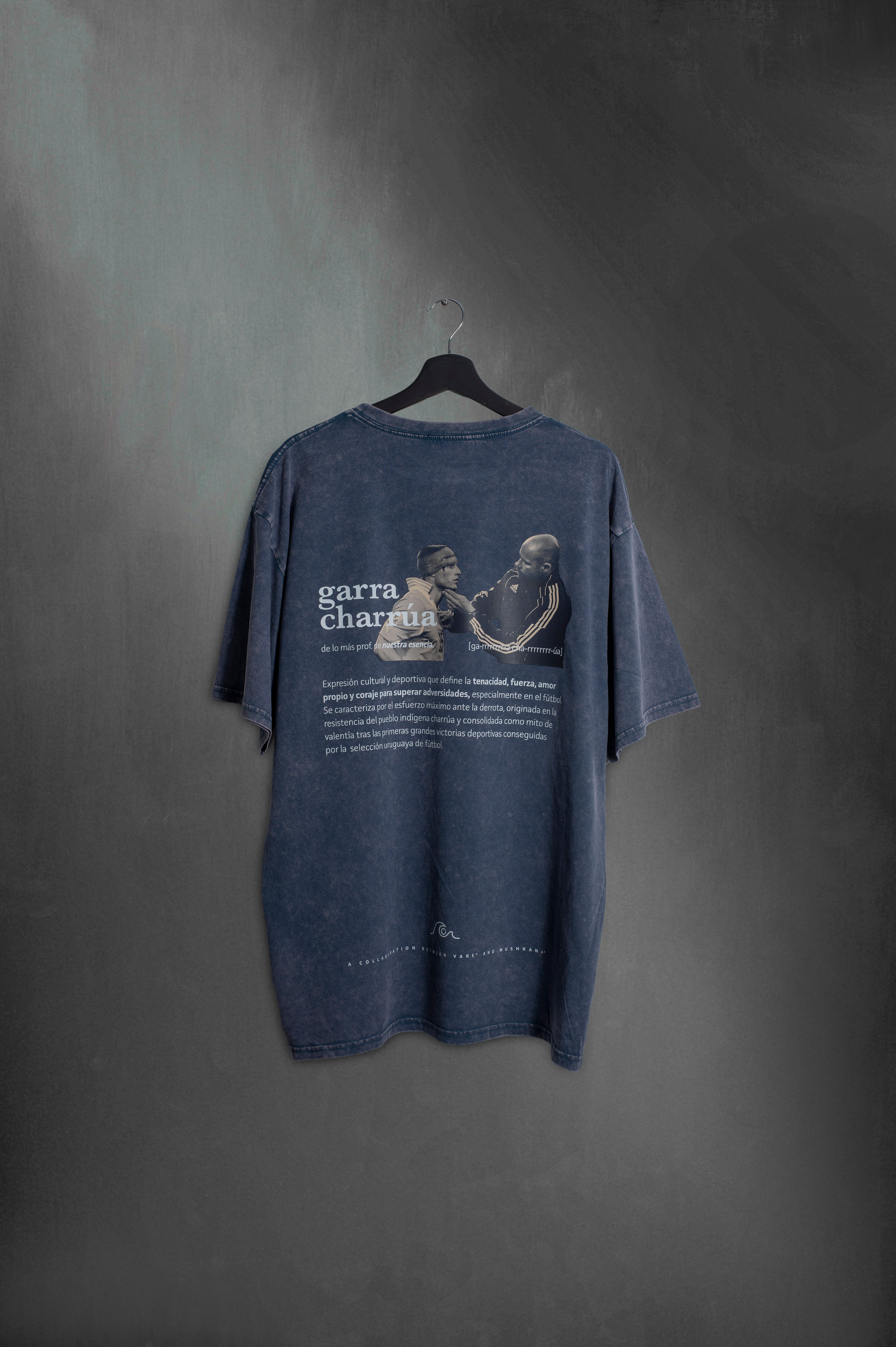 Remera Garra Charrúa Azul Lavado Oversize