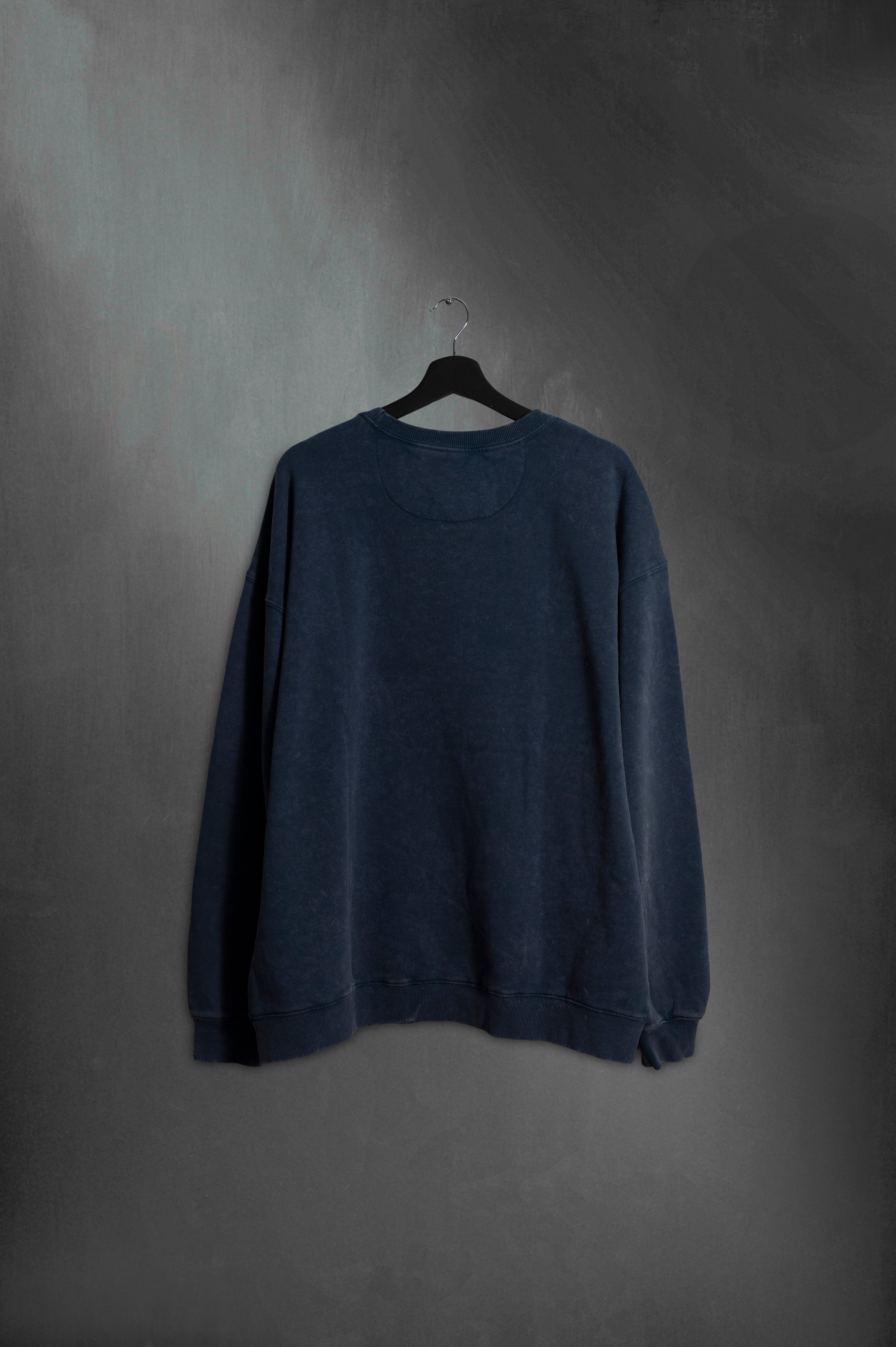 Buzo Azul Washed Escudo Uruguay