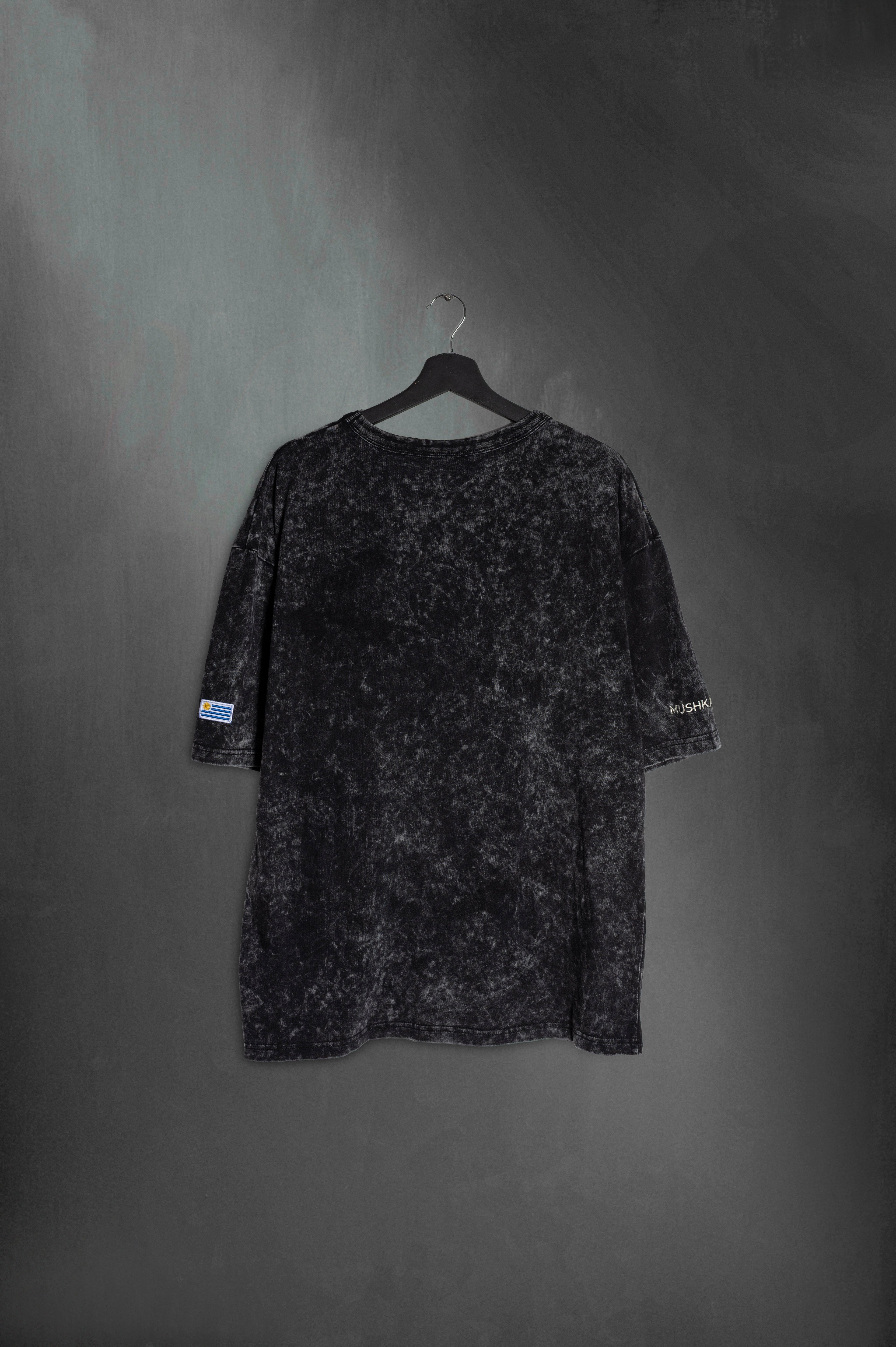 Remera Overbox Black Escudo Uy