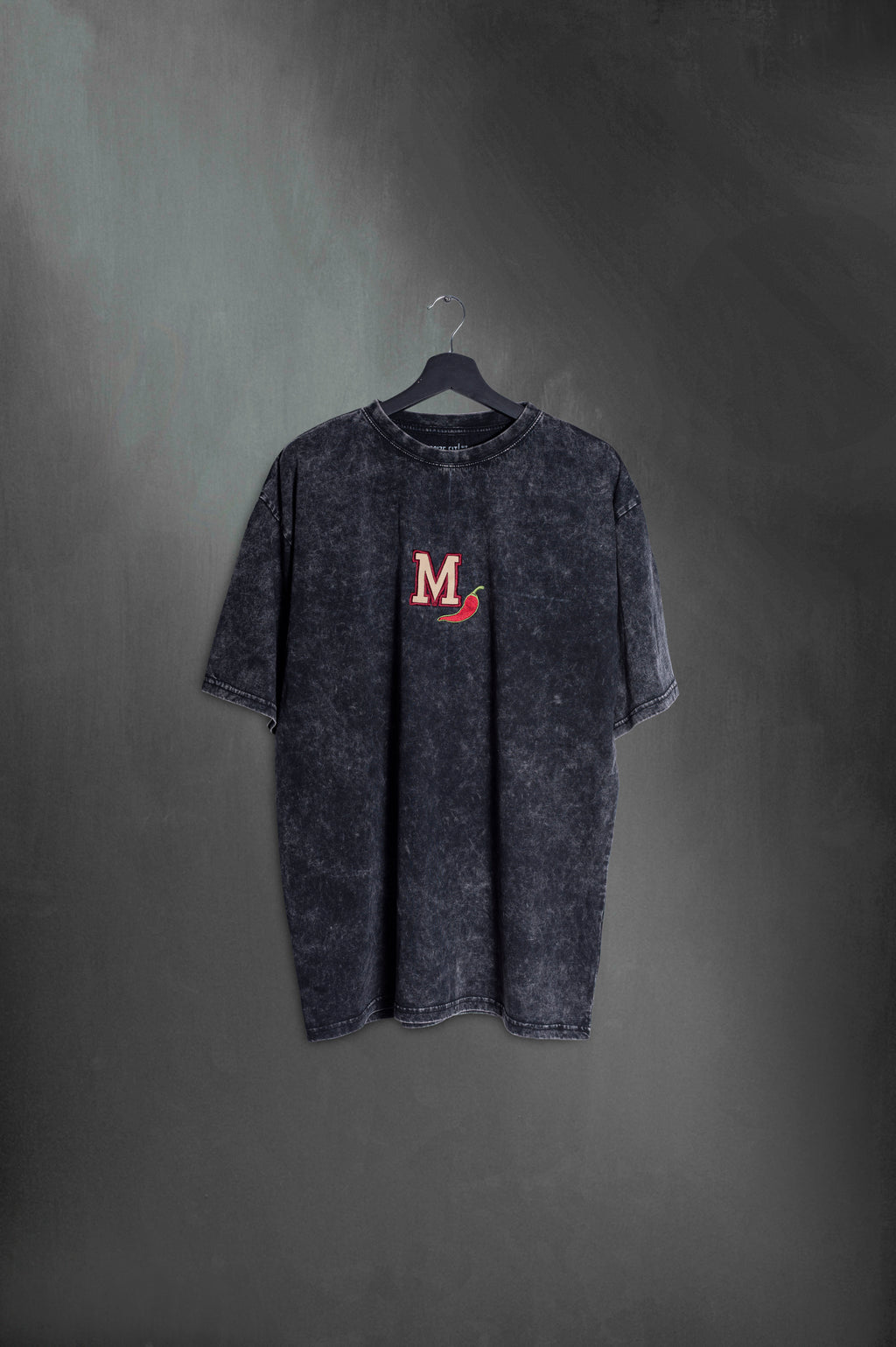 Remera Negra M Chilly Over