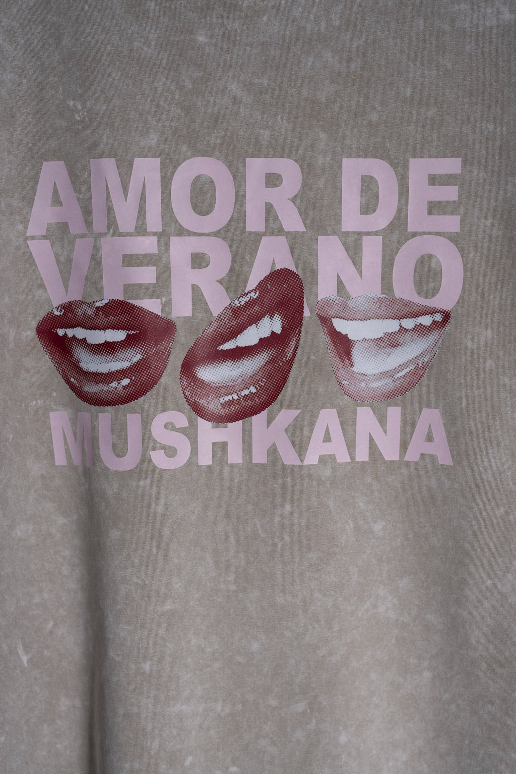 Remera Oversize Khaki Amor de Verano