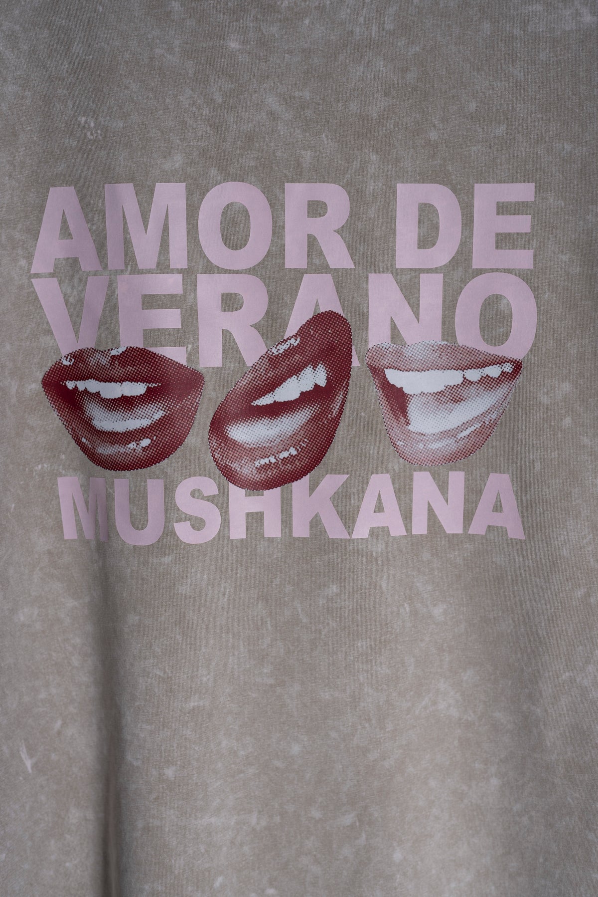Remera Oversize Khaki Amor de Verano