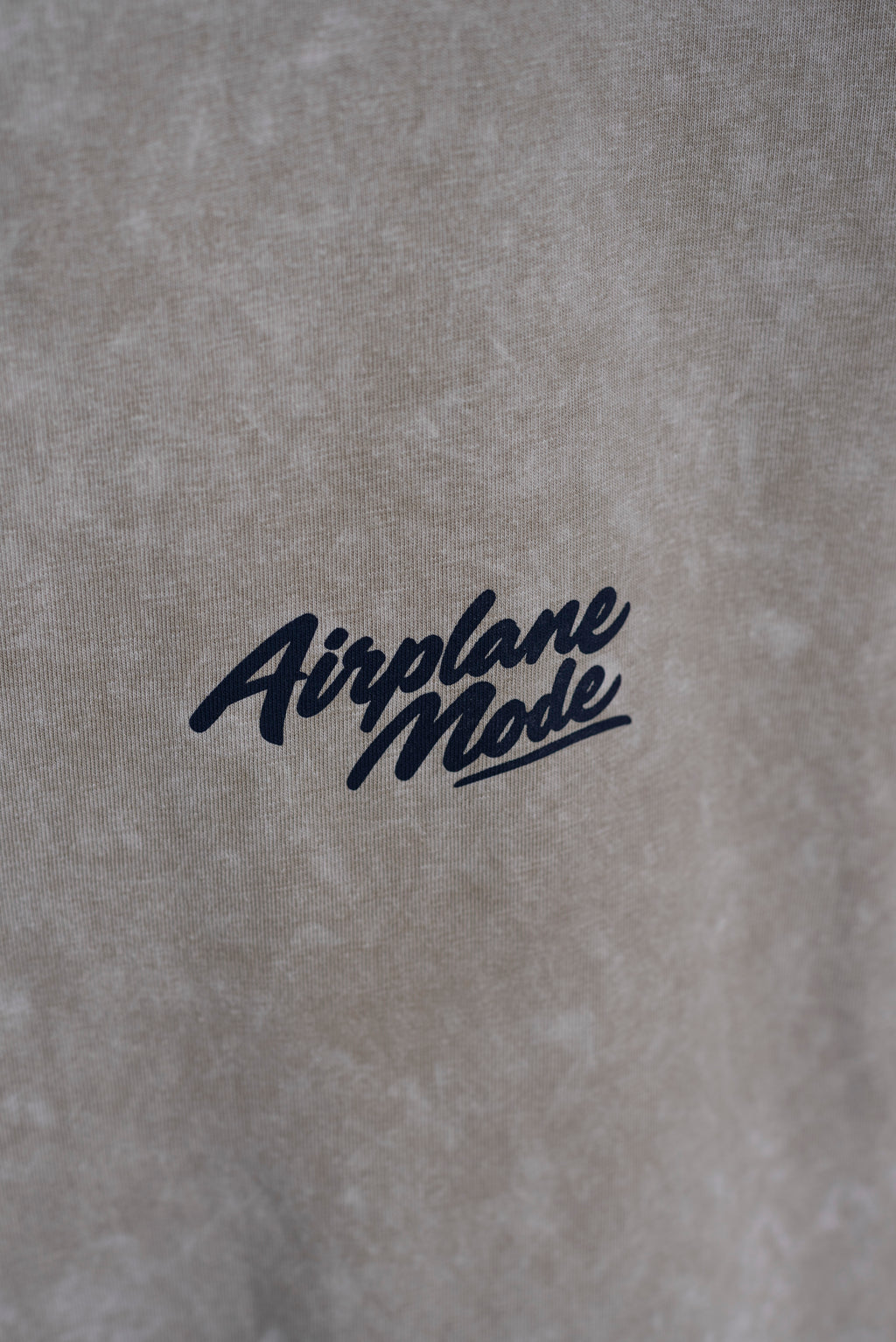Remera Oversize Kahki Airplane Mode