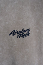 Remera Oversize Kahki Airplane Mode