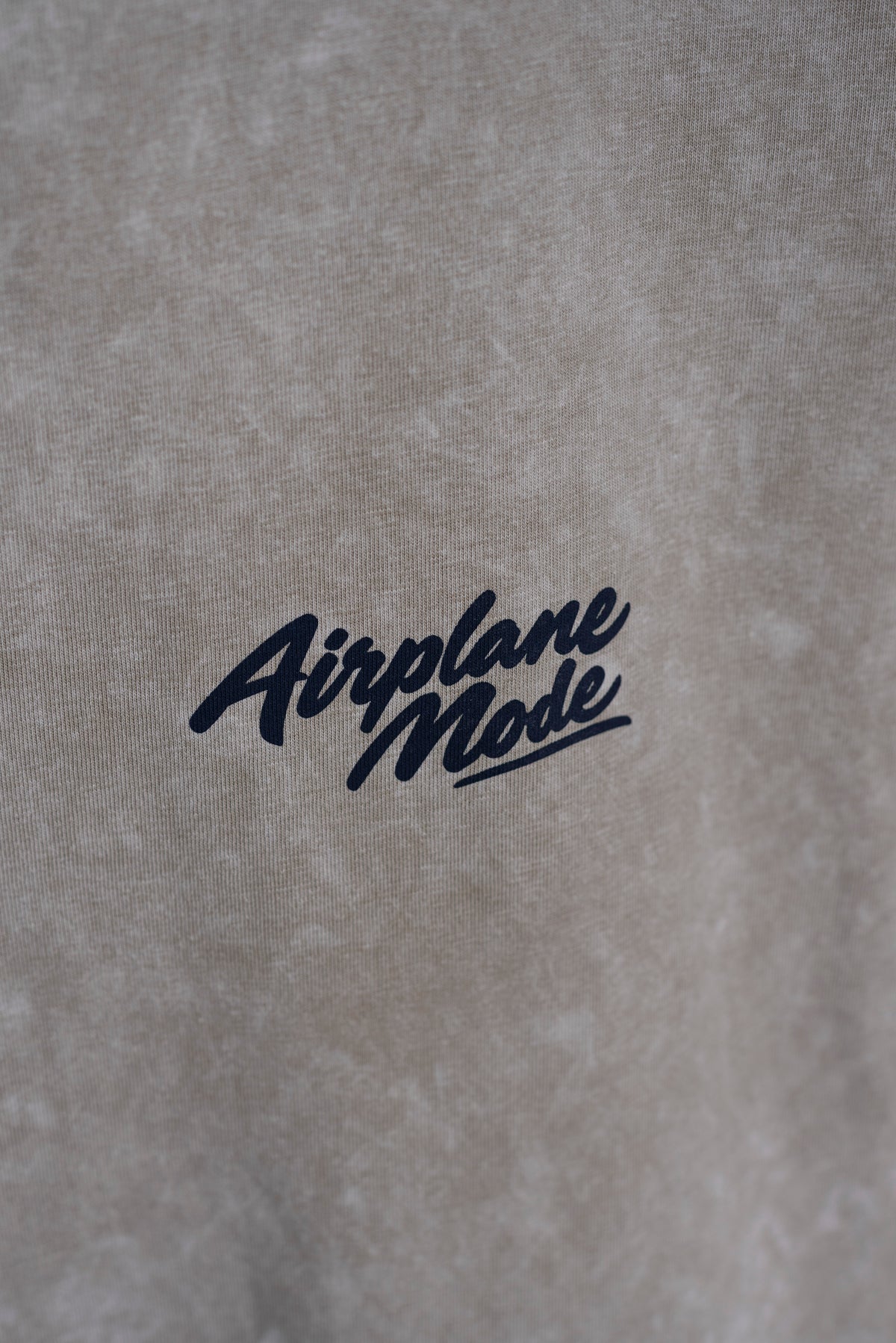 Remera Oversize Kahki Airplane Mode