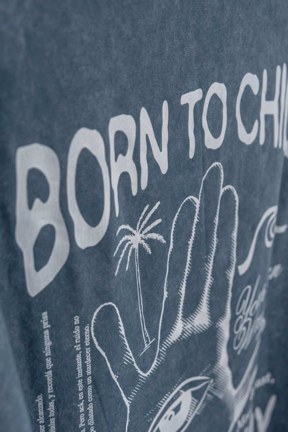Remera Over Blue Washed Hand to Chill ss