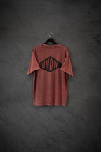 Remera Shape Red Washed