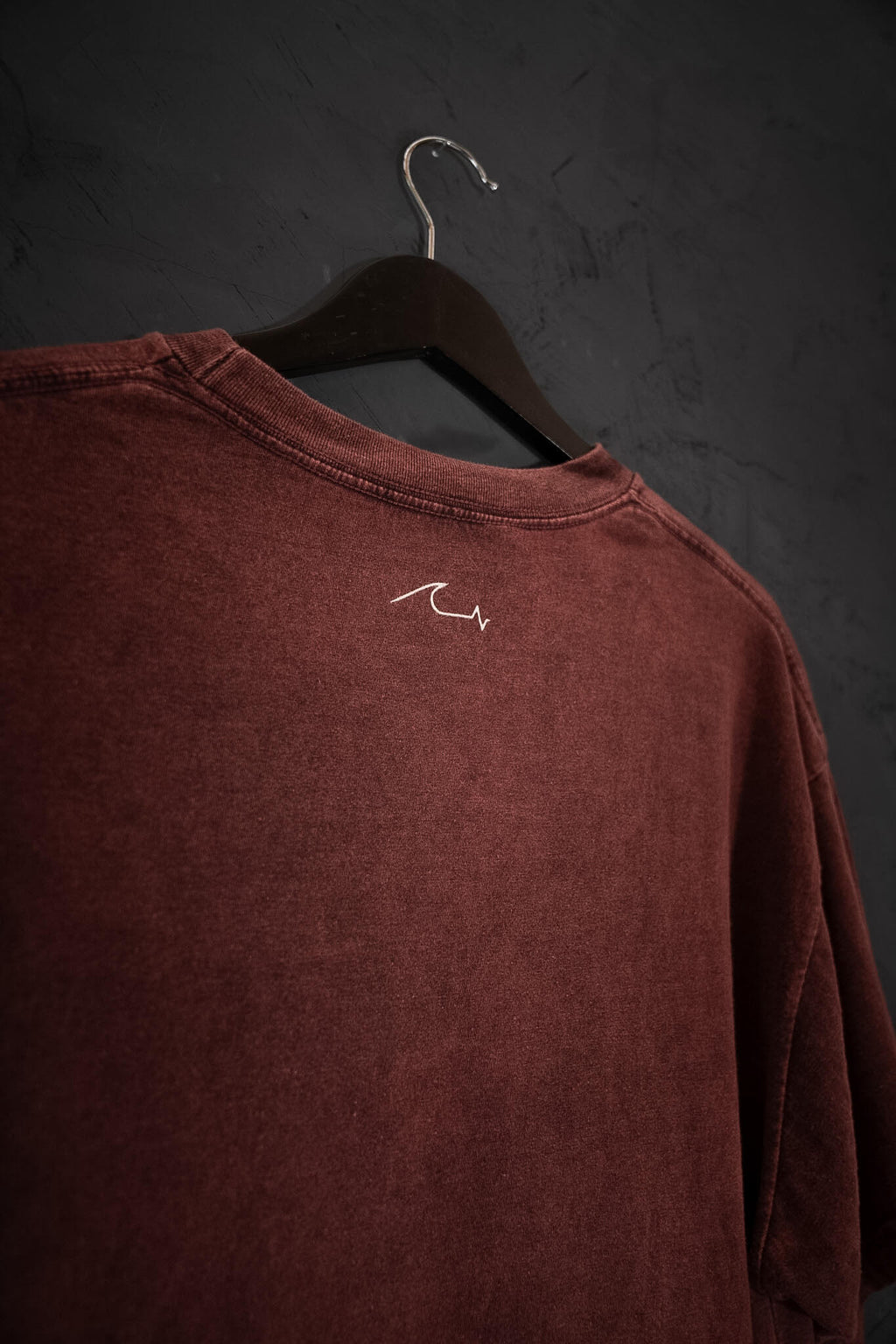 Remera Arista Red Washed