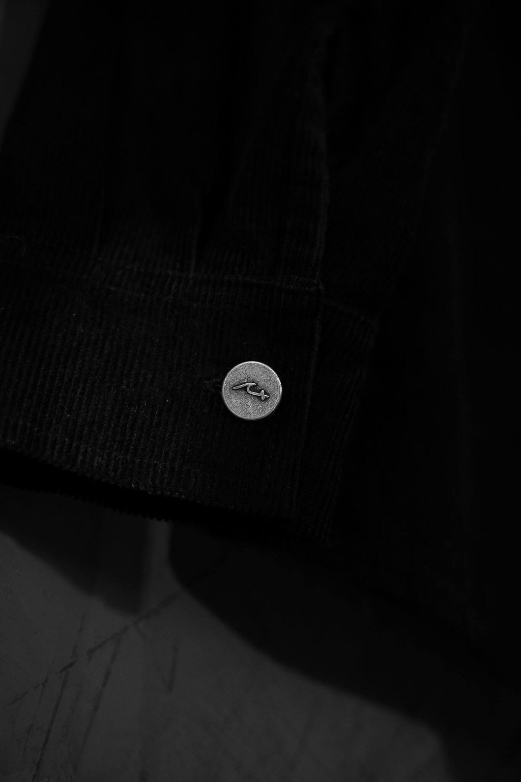 Camisa Corderoy Core Black