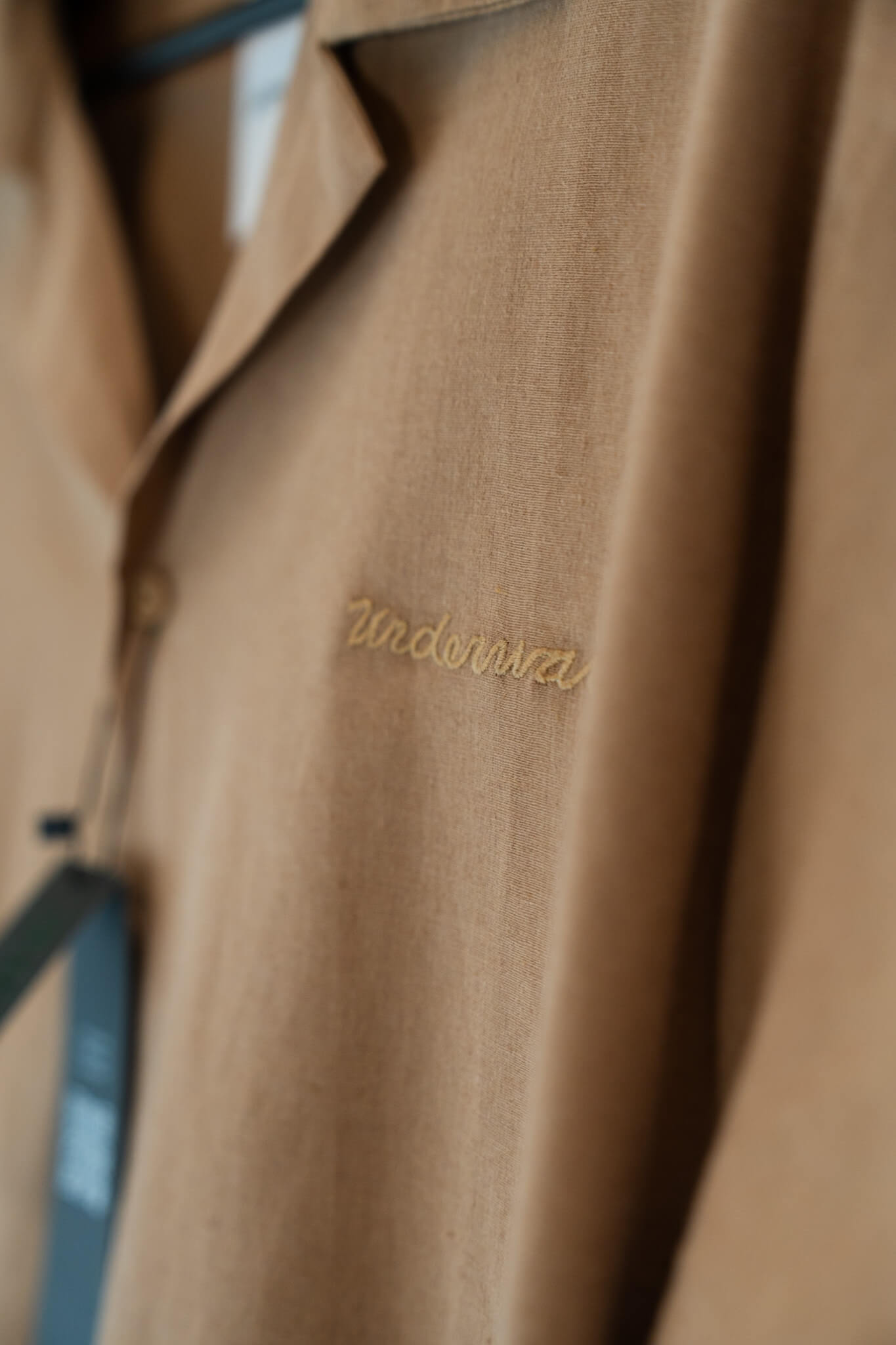 Camisa Bare Camel